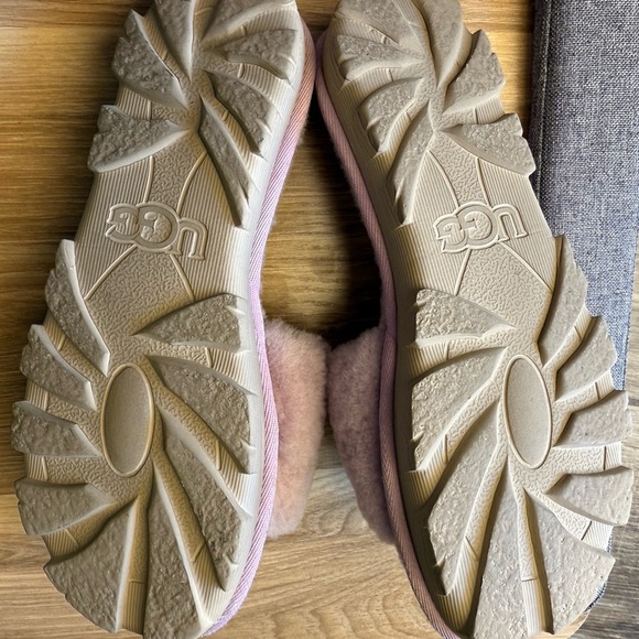 UGG Cozette Slipper Size 7 Lilac - Picture 4 of 6
